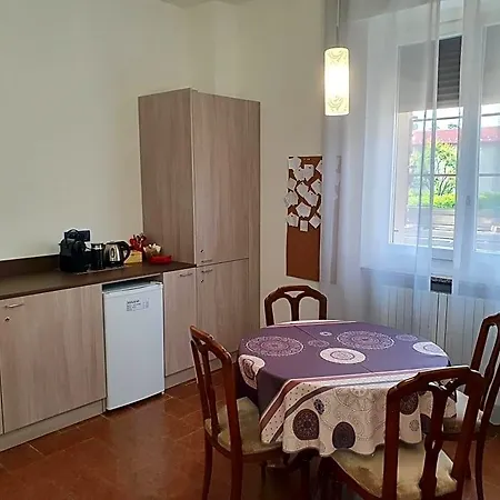 Lori Nocleg ze śniadaniem